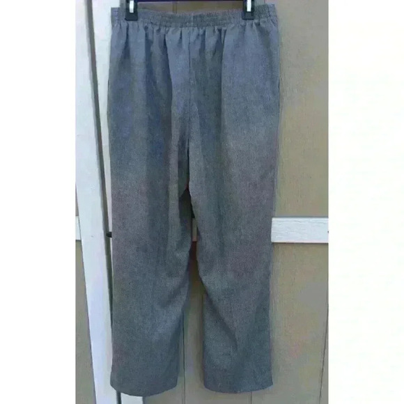 Alfred Dunner Woman's Dress Pants Size 10P Black And White Check Pattern - Picture 5 of 6